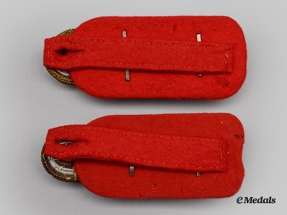 germany,_heer._a_set_of_general_der_infanterie_shoulder_boards_l22_mnc8691_321