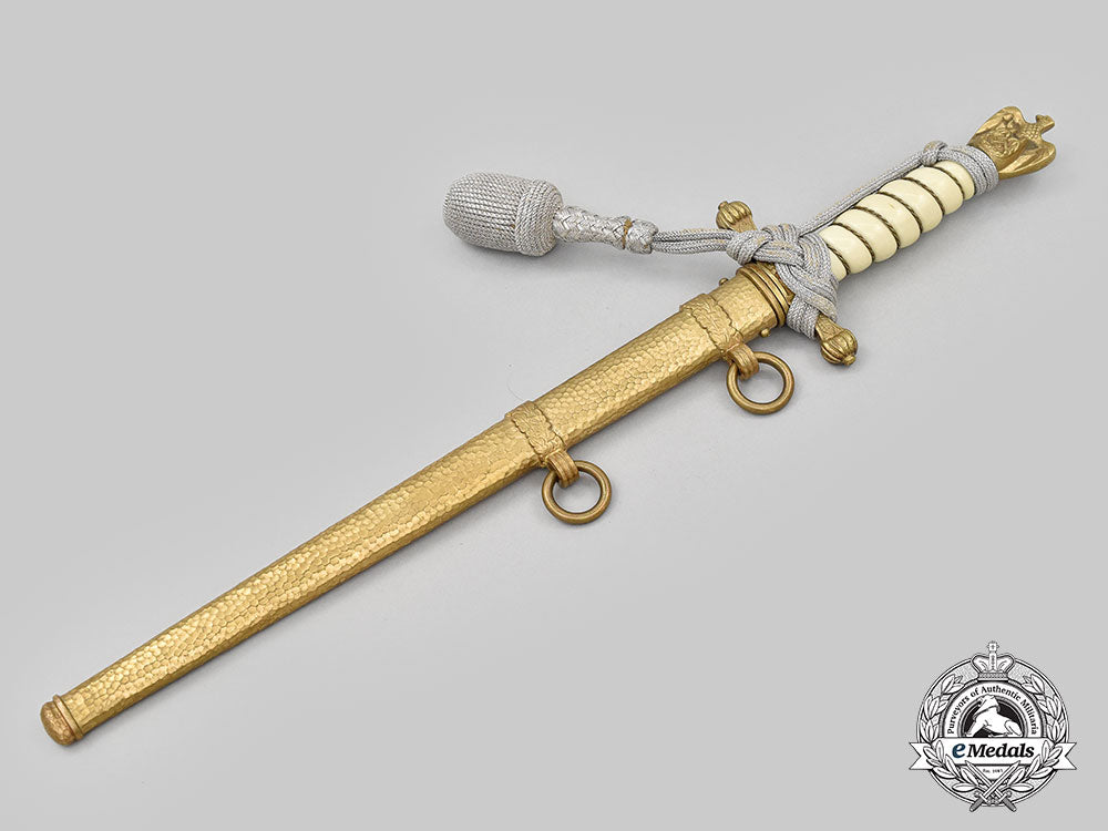 germany,_kriegsmarine._an_officer’s_dress_dagger,_by_carl_eickhorn_l22_mnc8692_280