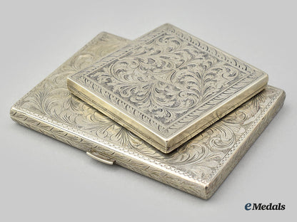 united_kingdom._a_silver_cigarette_case_and_silver_compact_l22_mnc8694_131