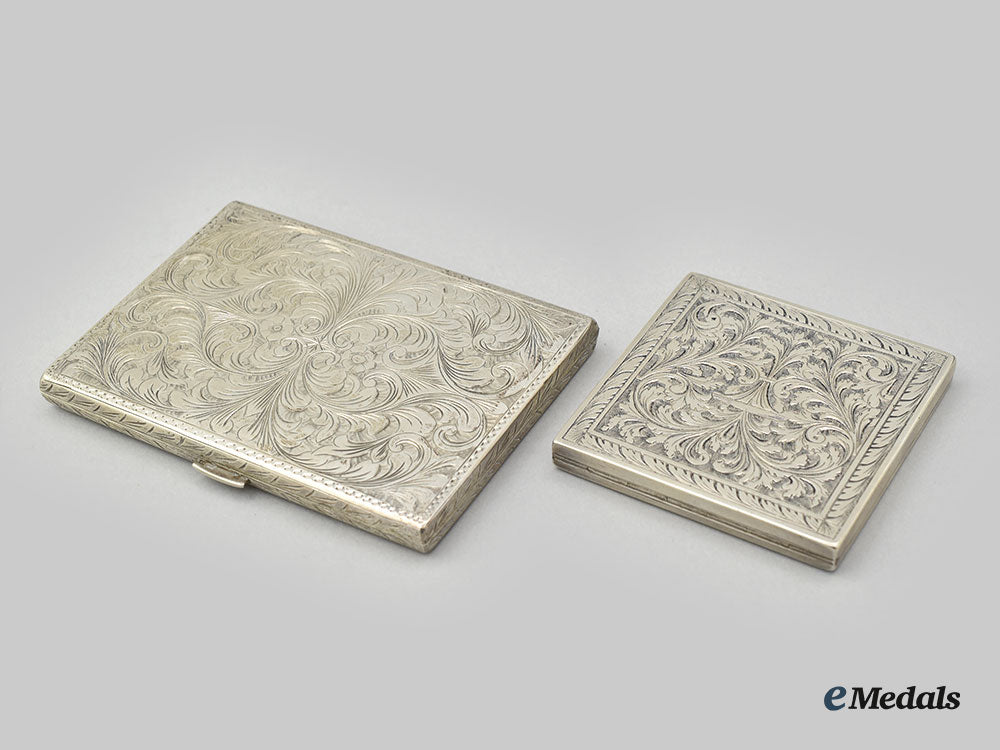 united_kingdom._a_silver_cigarette_case_and_silver_compact_l22_mnc8695_132