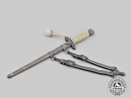 germany,_luftwaffe._an_officer’s_dress_dagger,_with_hanger_l22_mnc8704_289