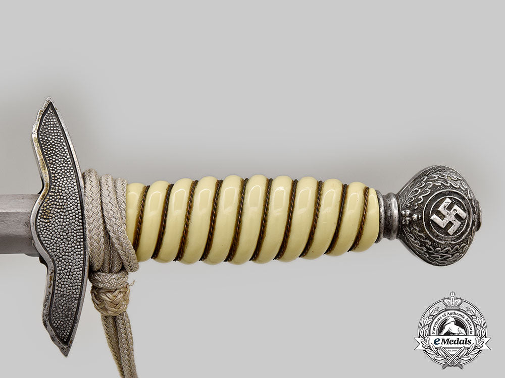 germany,_luftwaffe._an_officer’s_dress_dagger,_with_hanger_l22_mnc8708_292