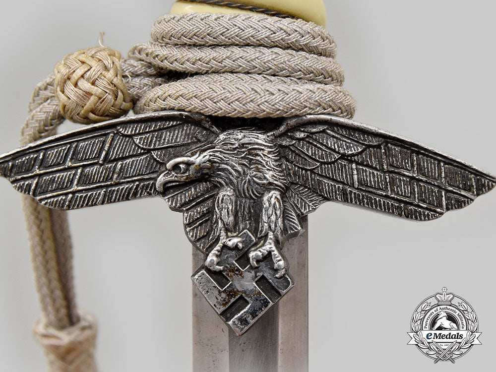 germany,_luftwaffe._an_officer’s_dress_dagger,_with_hanger_l22_mnc8711_295