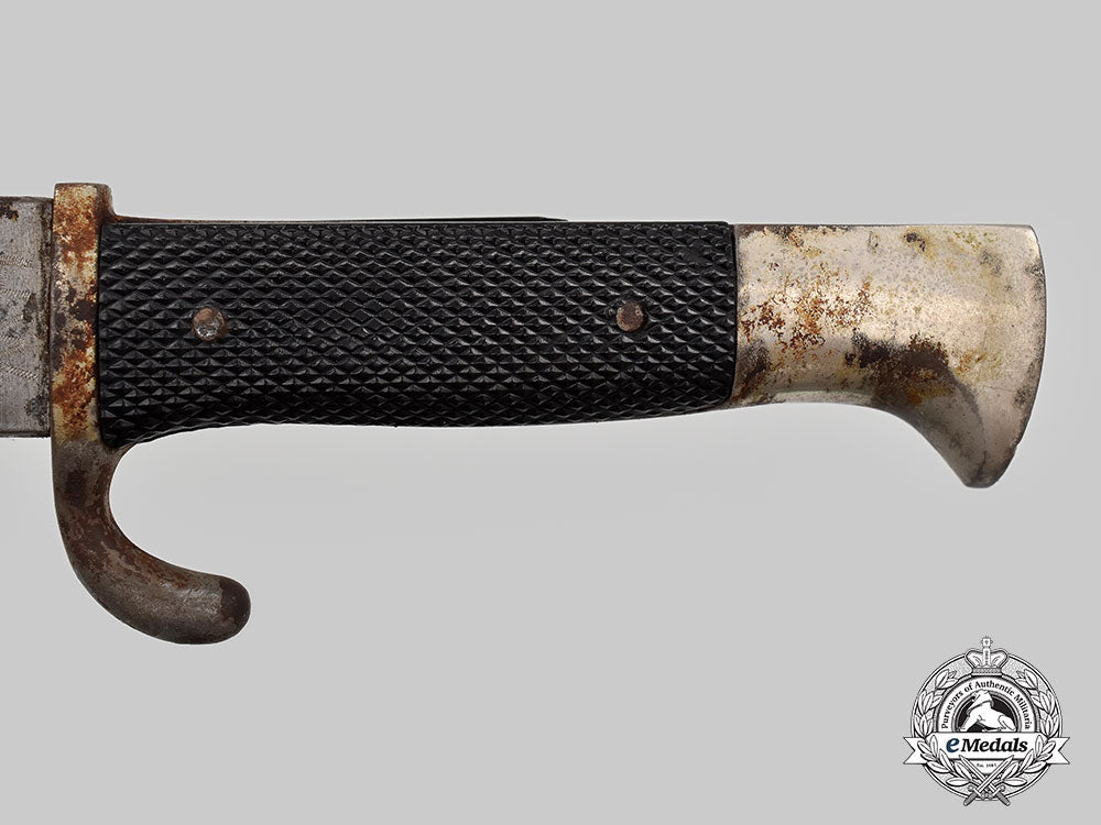 germany,_hj._a_member’s_knife,_relic_condition,_by_carl_eickhorn_l22_mnc8769_343