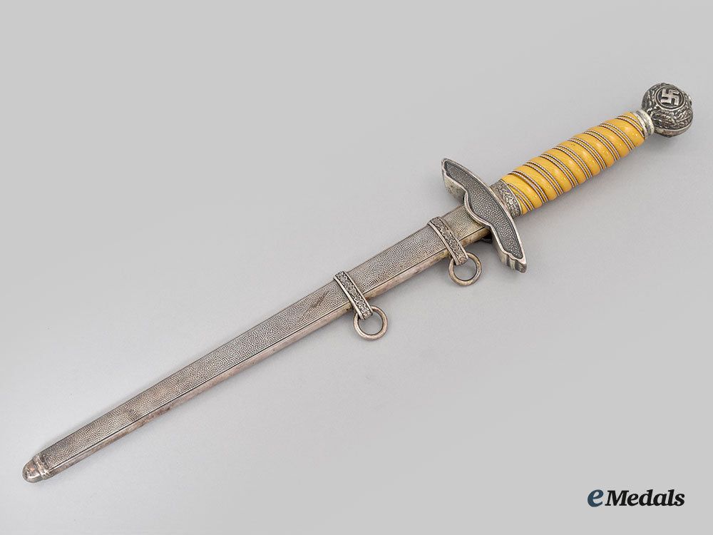 germany,_luftwaffe._an_officer’s_dagger,_by_carl_eickhorn_l22_mnc8826_318