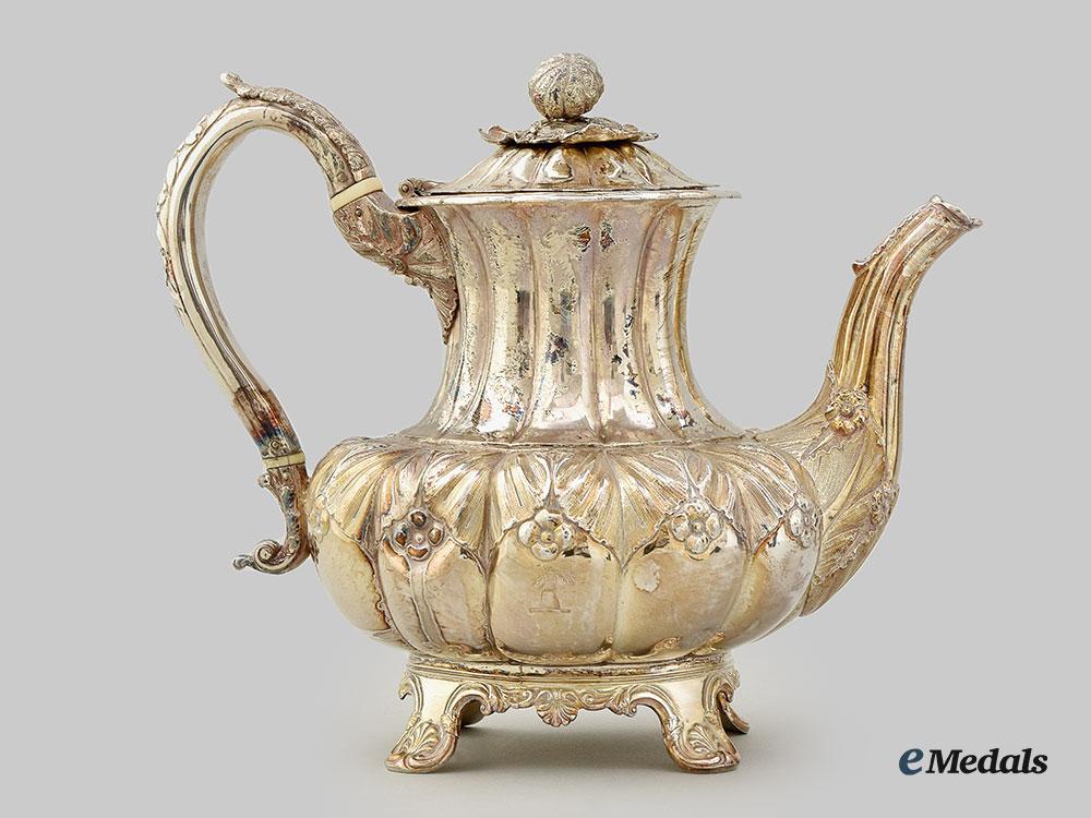 united_kingdom._a_georgian_tea&_coffee_set,_by_richard_william_atkins&_william_nathaniel_somersall,1832_l22_mnc8877_426_1