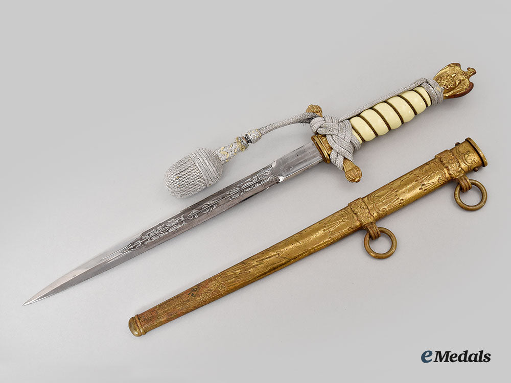 germany,_kriegsmarine._an_officer’s_dagger,_with_hanger,_by_carl_eickhorn_l22_mnc8917_516_1