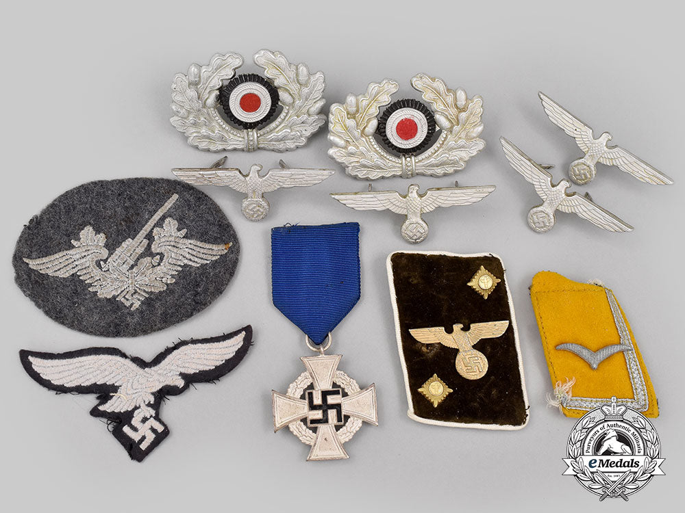 germany,_third_reich._a_mixed_lot_of_insignia_l22_mnc8931_079_1