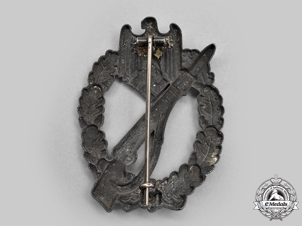 germany,_wehrmacht._a_mixed_lot_of_badges_and_decorations_l22_mnc8933_387