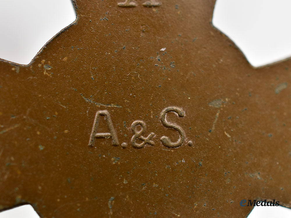 germany,_third_reich._a_mixed_lot_of_decorations_and_insignia_l22_mnc8937_413_1