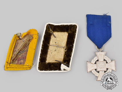 germany,_third_reich._a_mixed_lot_of_insignia_l22_mnc8939_083_1