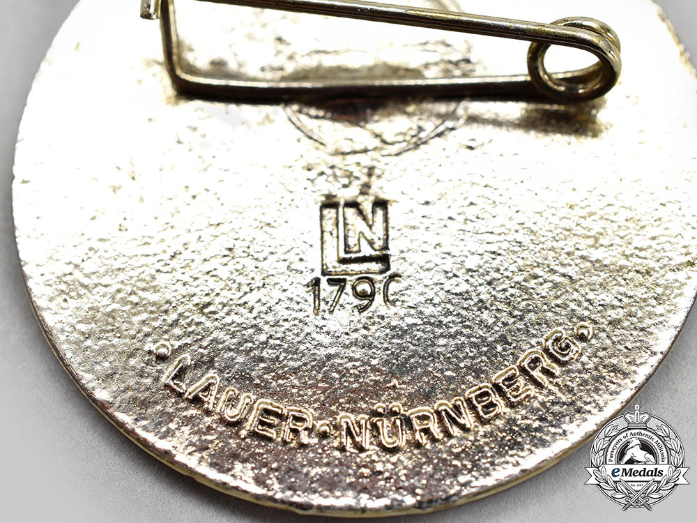 germany,_third_reich._a_mixed_lot_of_badges_and_insignia_l22_mnc8947_392