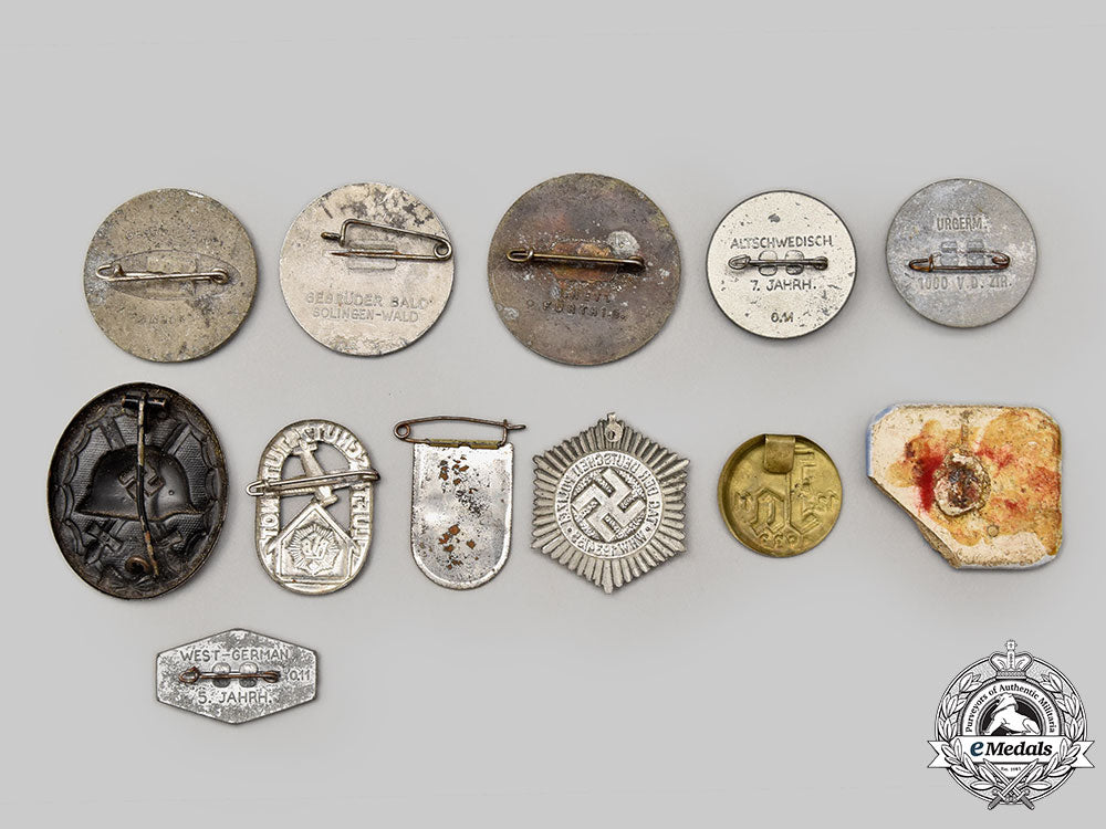 germany,_third_reich._a_mixed_lot_of_badges_l22_mnc8968_543