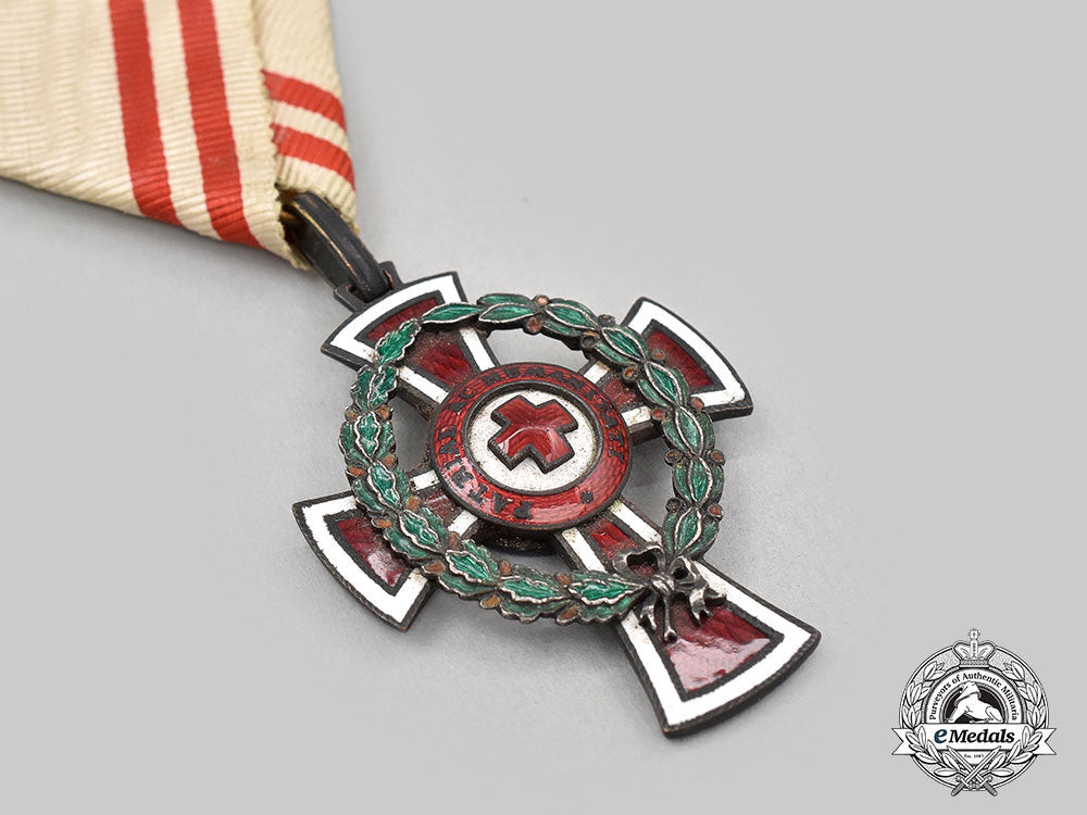austria,_imperial._an_honour_decoration_of_the_red_cross,_ii_class_cross,_c.1918_l22_mnc9042_498