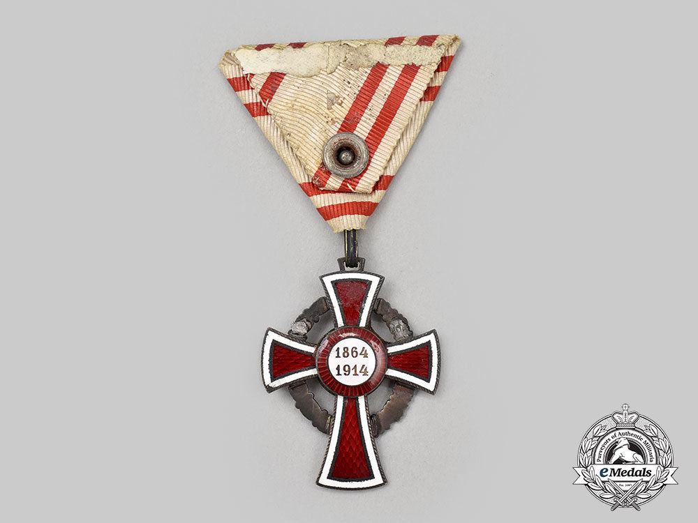 austria,_imperial._an_honour_decoration_of_the_red_cross,_ii_class_cross,_c.1918_l22_mnc9043_497