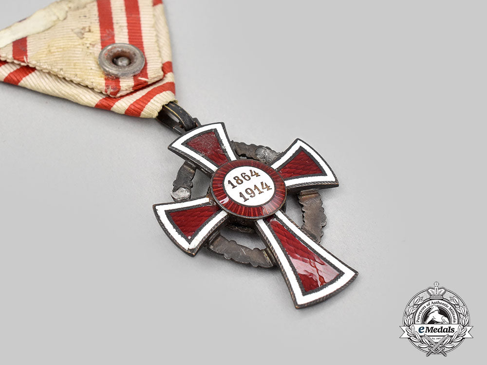 austria,_imperial._an_honour_decoration_of_the_red_cross,_ii_class_cross,_c.1918_l22_mnc9045_499