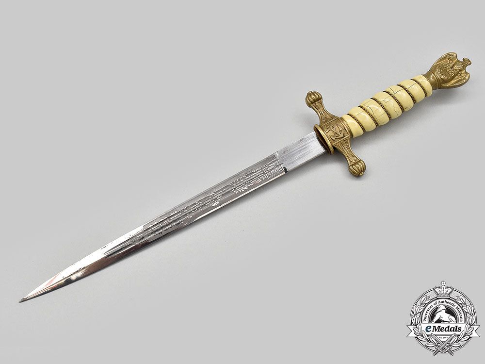 germany,_kriegsmarine._an_officer’s_dress_dagger,_by_carl_eickhorn_l22_mnc9079_476