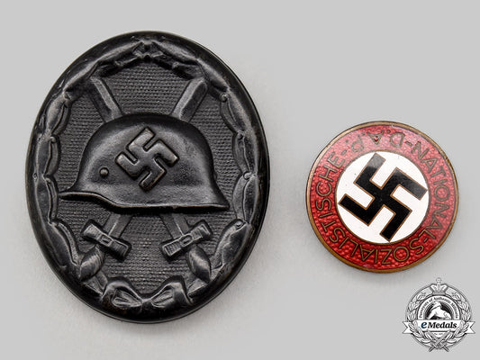 germany,_third_reich._a_pair_of_badges_l22_mnc9089_587