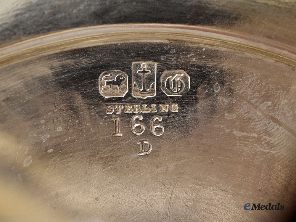 united_kingdom._an_ornate_silver_fruit_bowl_on_pedestal,_birmingham_l22_mnc9097_281_1
