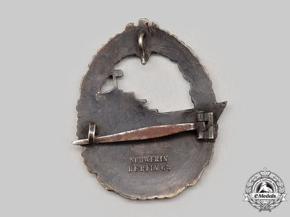 germany,_kriegsmarine._a_destroyer_war_badge,_by_schwerin_l22_mnc9097_592_1