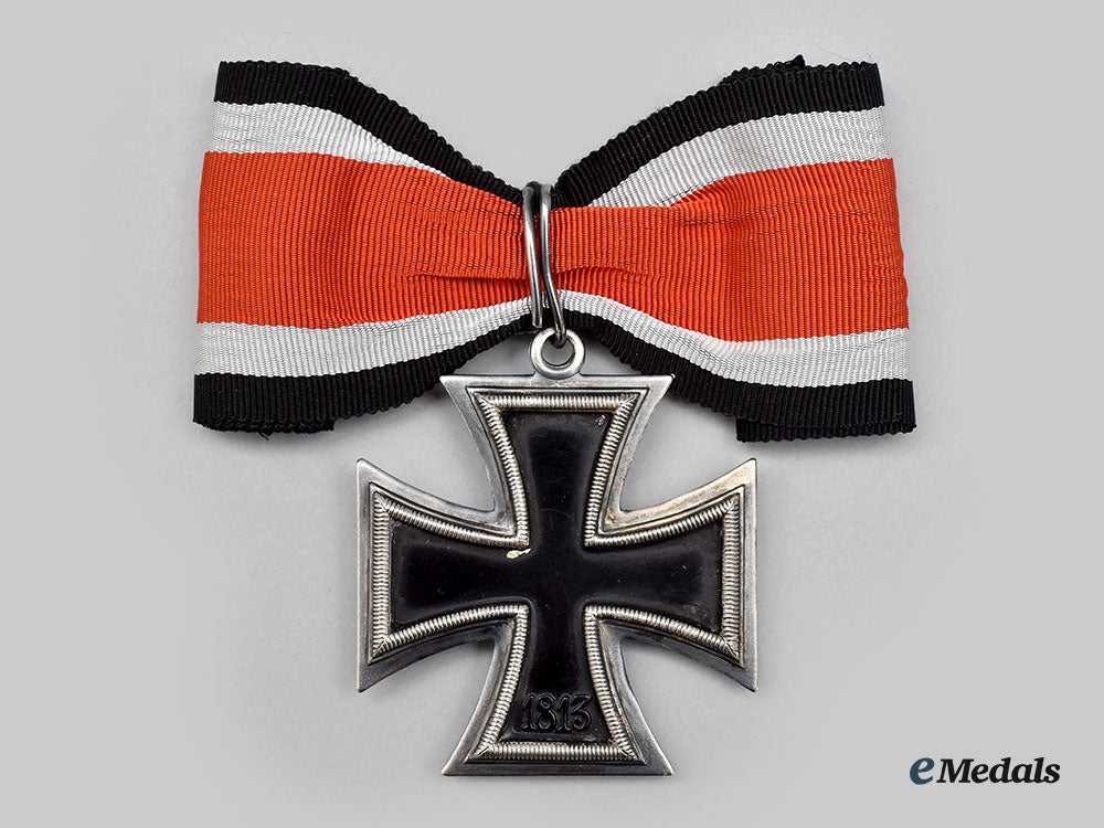 germany,_federal_republic._a_knight’s_cross_of_the_iron_cross_with_oak_leaves,1957_version_l22_mnc9103_035