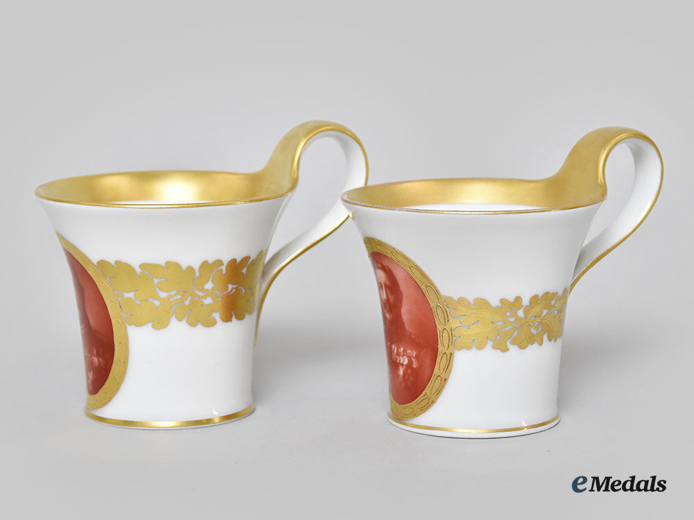 germany,_imperial._a_first_war_set_of_mugs_featuring_hindenburg_and_kaiser_wilhelm_ii,_by_furstenberg_l22_mnc9126_407_1