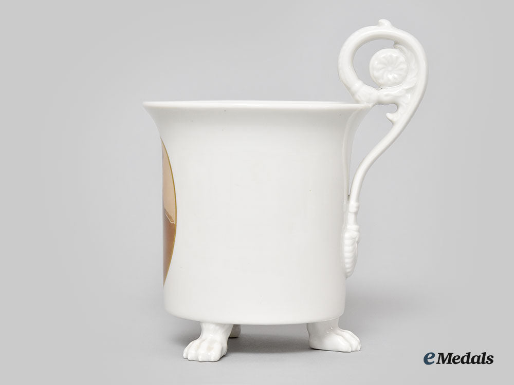 germany,_imperial._a_clawfoot_porcelain_mug_with_hindenburg_portrait,_by_kpm_l22_mnc9138_400_1