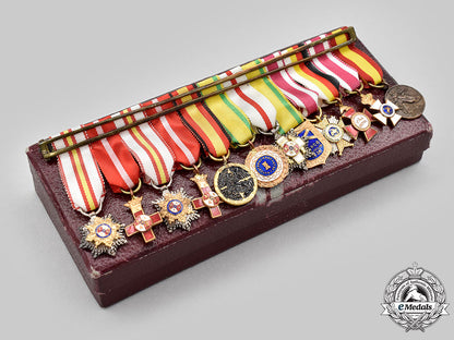 spain,_fascist_state._a_civil_war_miniature_group_of_twelve_l22_mnc9187_553