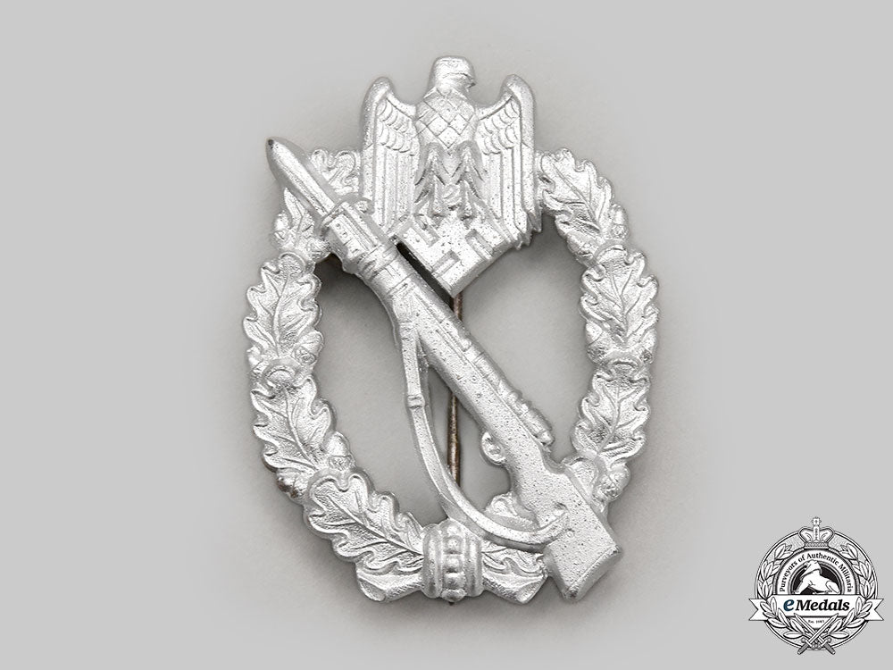 germany,_wehrmacht._an_infantry_assault_badge,_silver_grade_l22_mnc9193_606_1_1
