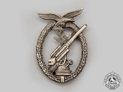 germany,_luftwaffe._a_flak_badge_l22_mnc9217_620_1
