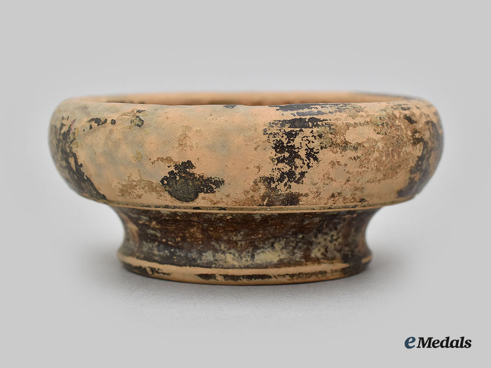 roman_empire._a_redware_black_glazed_bowl,_c.4-5_th_century_ad_l22_mnc9218_306_1