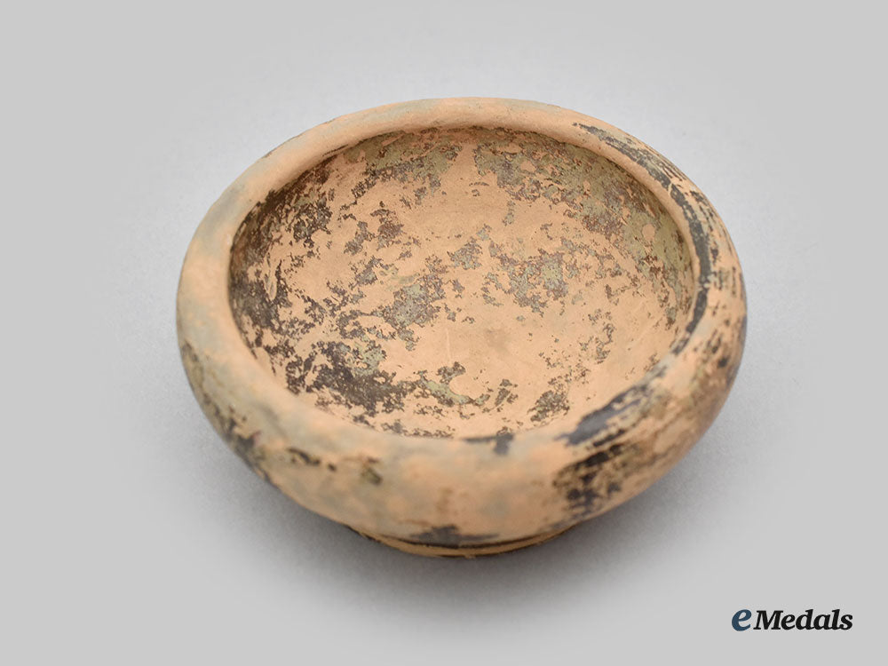 roman_empire._a_redware_black_glazed_bowl,_c.4-5_th_century_ad_l22_mnc9219_307_1