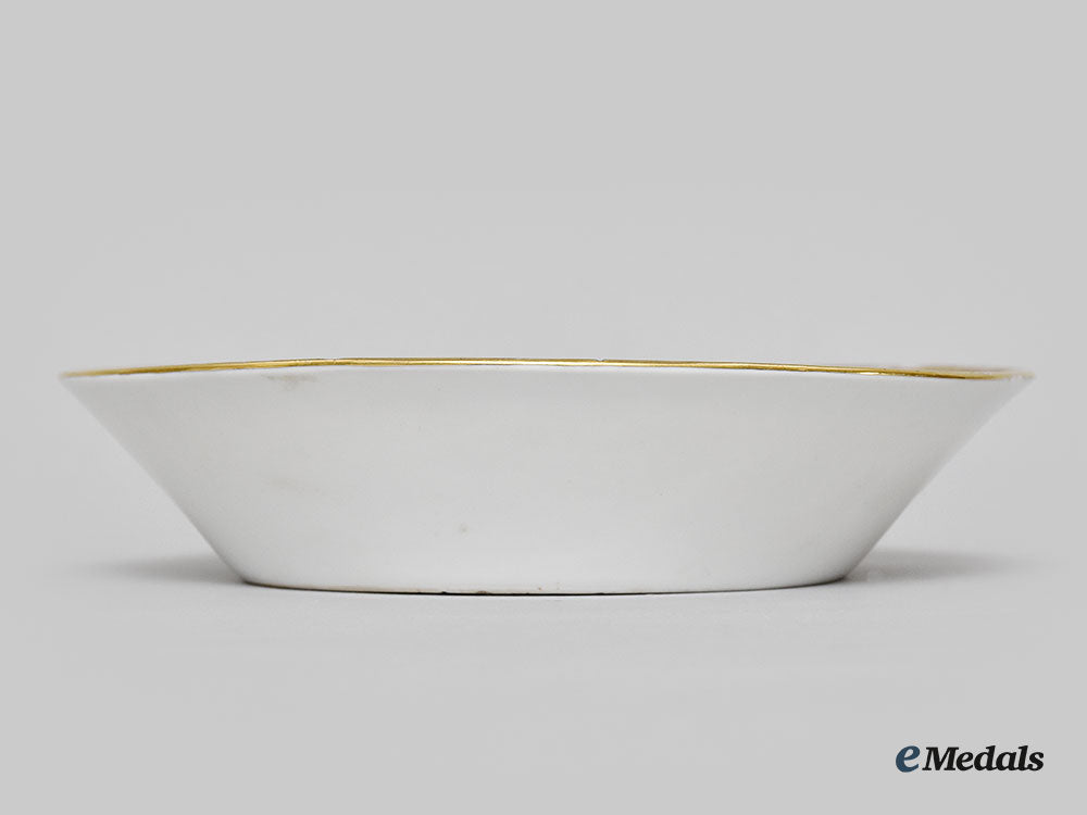 germany,_imperial._a_kpm_yellow_glazed_dish_l22_mnc9232_346_1