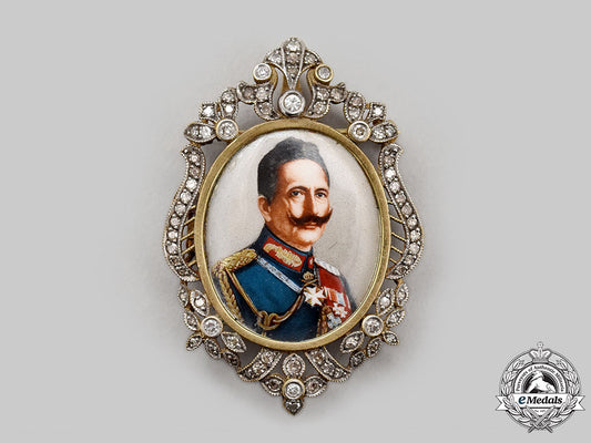 germany._a_kaiser_wilhelm_ii_commemorative_brooch,_with_gold_and_diamond-_encrusted_frame,_c.1930_l22_mnc9242_634