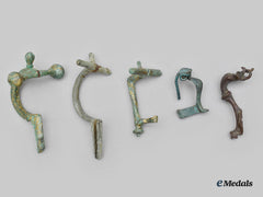 Roman Empire. A Lot Of Fragmented Roman Fibulae, C.200-300 Ad