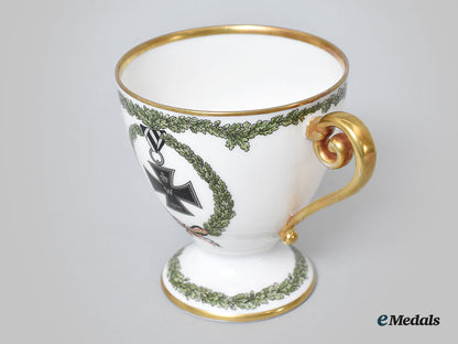 germany,_imperial._an_iron_cross_decorative_teacup_and_saucer,_by_hutschenreuther_selb,1915_l22_mnc9270_662_1