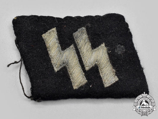 germany,_ss._a_field-_worn_em/_nco’s_runic_collar_tab_l22_mnc9274_603_1