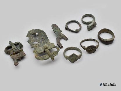 roman,_empire._a_mixed_lot_of_bronze_roman_accessories,_c.4_th-5_th_century_ad_l22_mnc9309_342