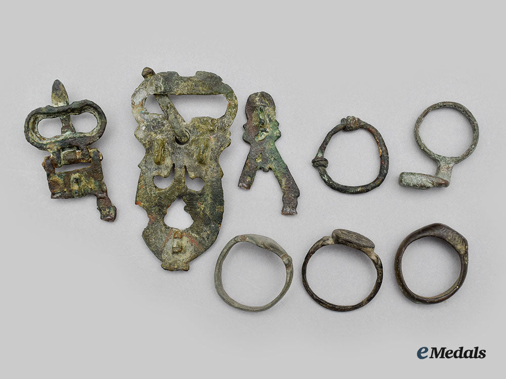 roman,_empire._a_mixed_lot_of_bronze_roman_accessories,_c.4_th-5_th_century_ad_l22_mnc9311_343