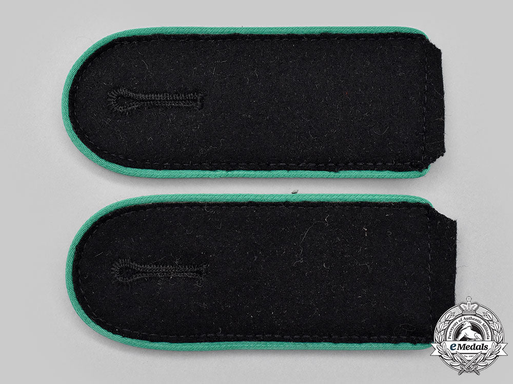 germany,_ss._a_mint_set_of_waffen-_ss_gebirgsjäger_enlisted_personnel_shoulder_straps_l22_mnc9315_628