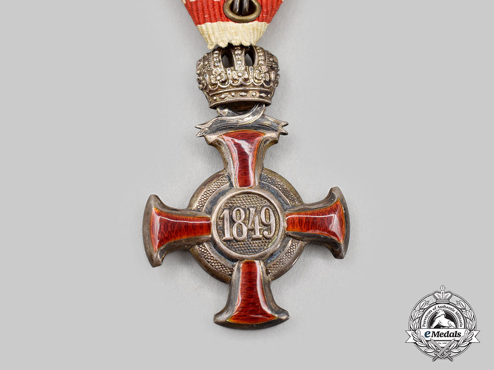 austria,_empire._two_first_war_awards_l22_mnc9318_638