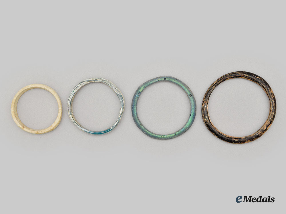 roman._a_lot_of_roman_accessories,_c.4_th-5_th_century_l22_mnc9319_346_1