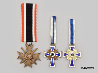 germany,_third_reich._a_mixed_lot_of_decorations_l22_mnc9369_447