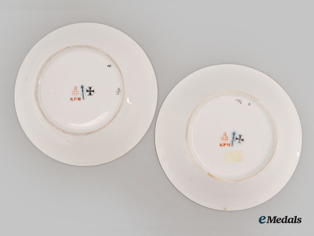 germany,_imperial._two_green_porcelain_saucers,_by_kpm_l22_mnc9383_613_1
