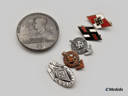 germany,_hj._a_mixed_lot_of_youth_badges_l22_mnc9424_474