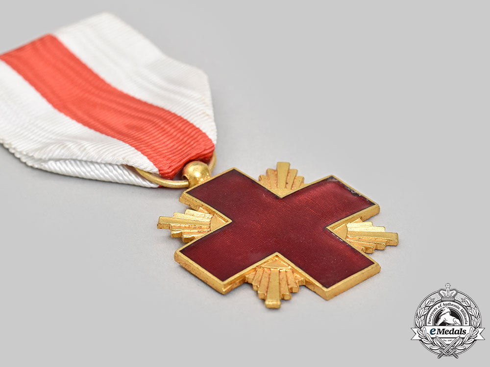 france,_iii/_iv/_v_republics._a_medal_of_recompense_of_the_french_red_cross,_i_class_gold_grade_l22_mnc9444_721_1