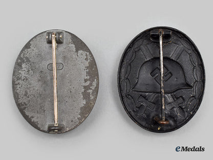 germany,_wehrmacht._a_pair_of_wound_badges_l22_mnc9461_277