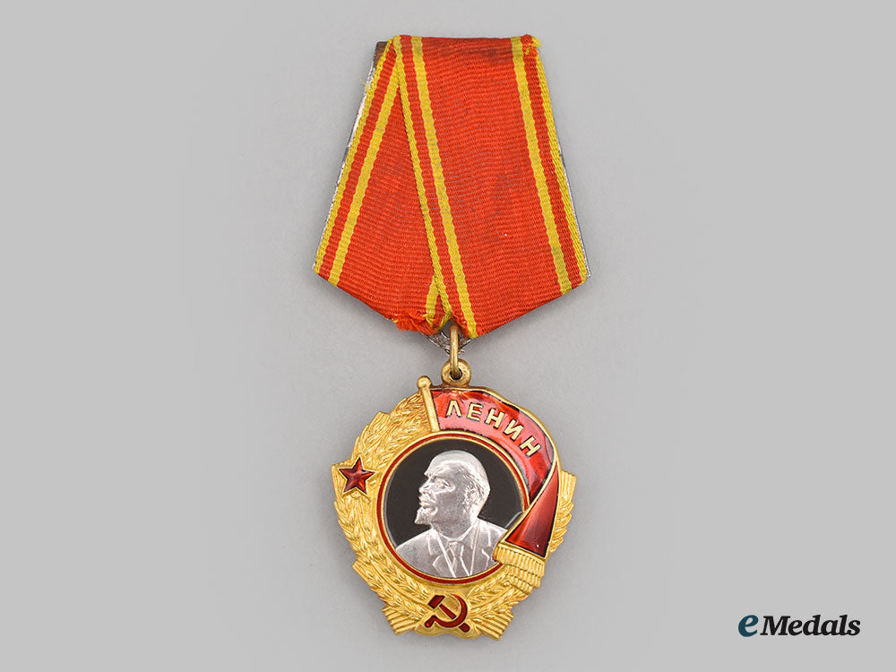 russia,_soviet_union._an_order_of_lenin,_type_vi(1950_s-1991),_variation_i_l22_mnc9476_568_1_1