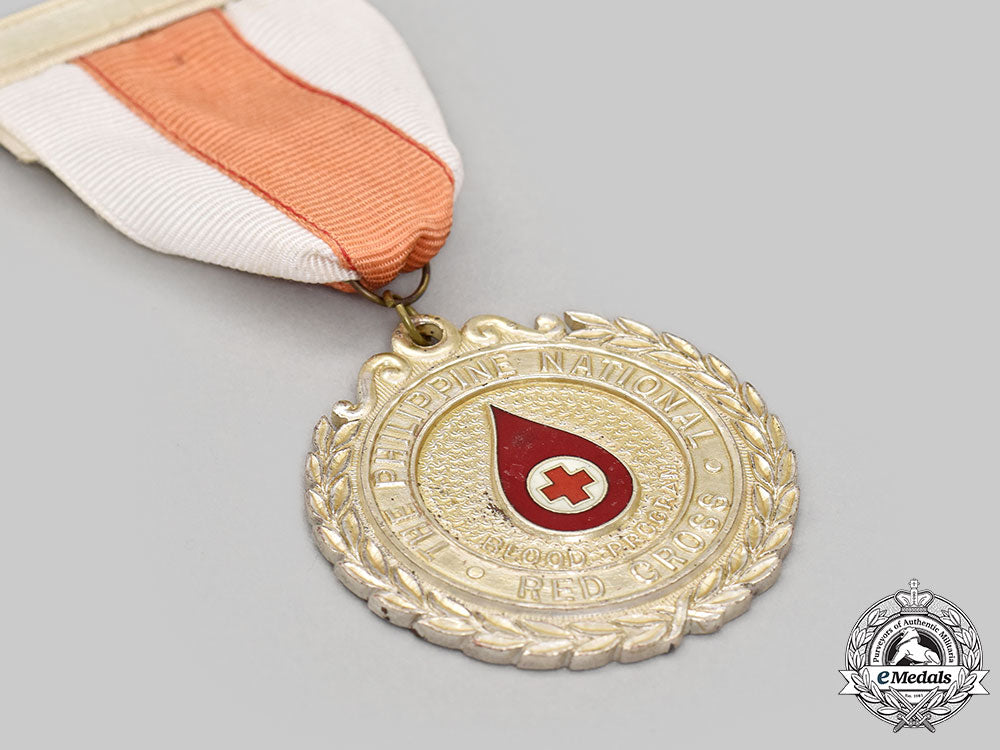 philippines,_republic._a_national_red_cross_blood_program_medal,_silver_grade,_by_clemente_zamora_l22_mnc9492_742