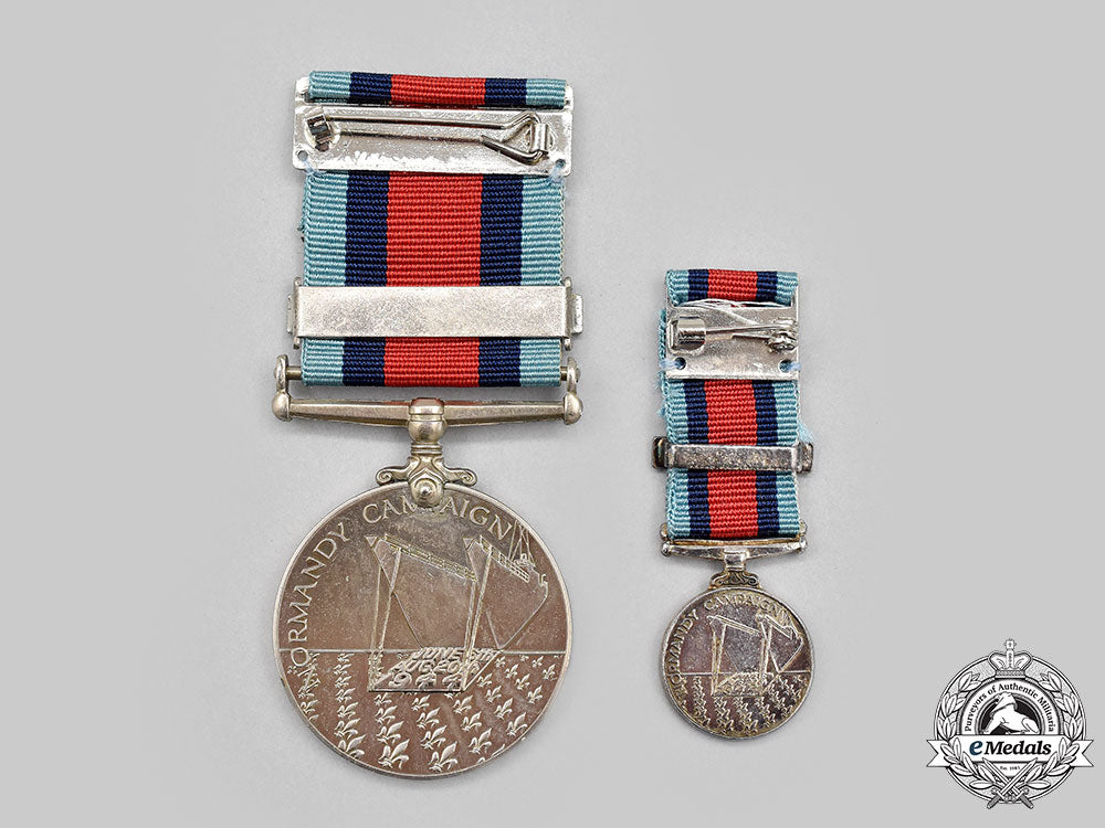 united_kingdom._a_normandy_campaign_medal1944,_fullsize_and_miniature,_cased_l22_mnc9517_754_1